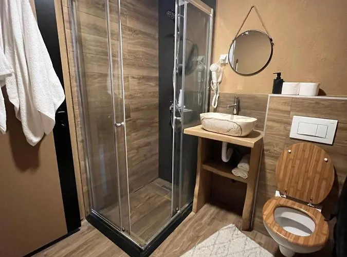 シャレー Hanina Village - L I Ll